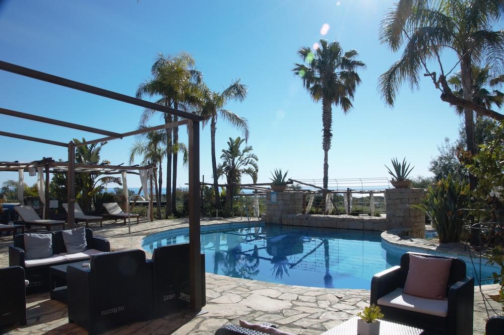 Felix Hotels - Galanias Hotel & Retreat Бари Сардо Екстериор снимка