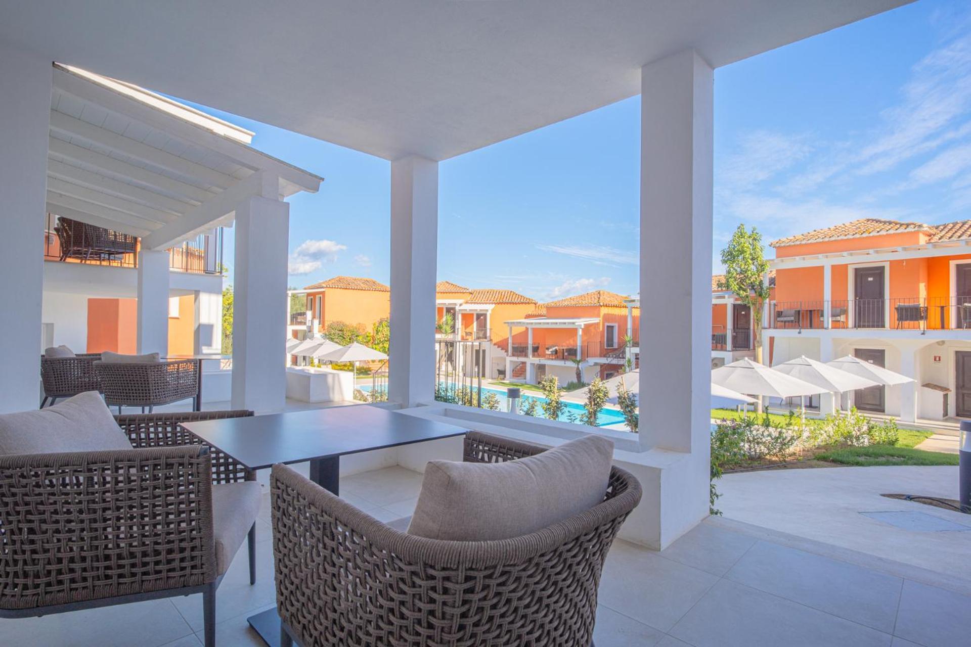 Felix Hotels - Galanias Hotel & Retreat Бари Сардо Екстериор снимка