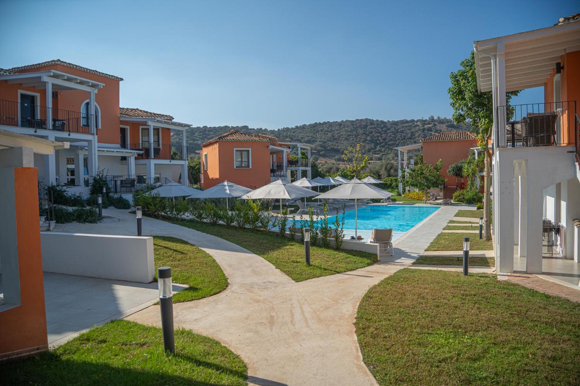 Felix Hotels - Galanias Hotel & Retreat Бари Сардо Екстериор снимка